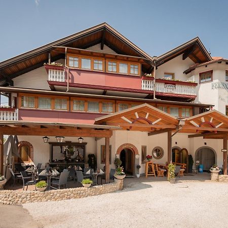 Seegasthof Katschnig Gmbh Unterburg am Klopeiner See Buitenkant foto
