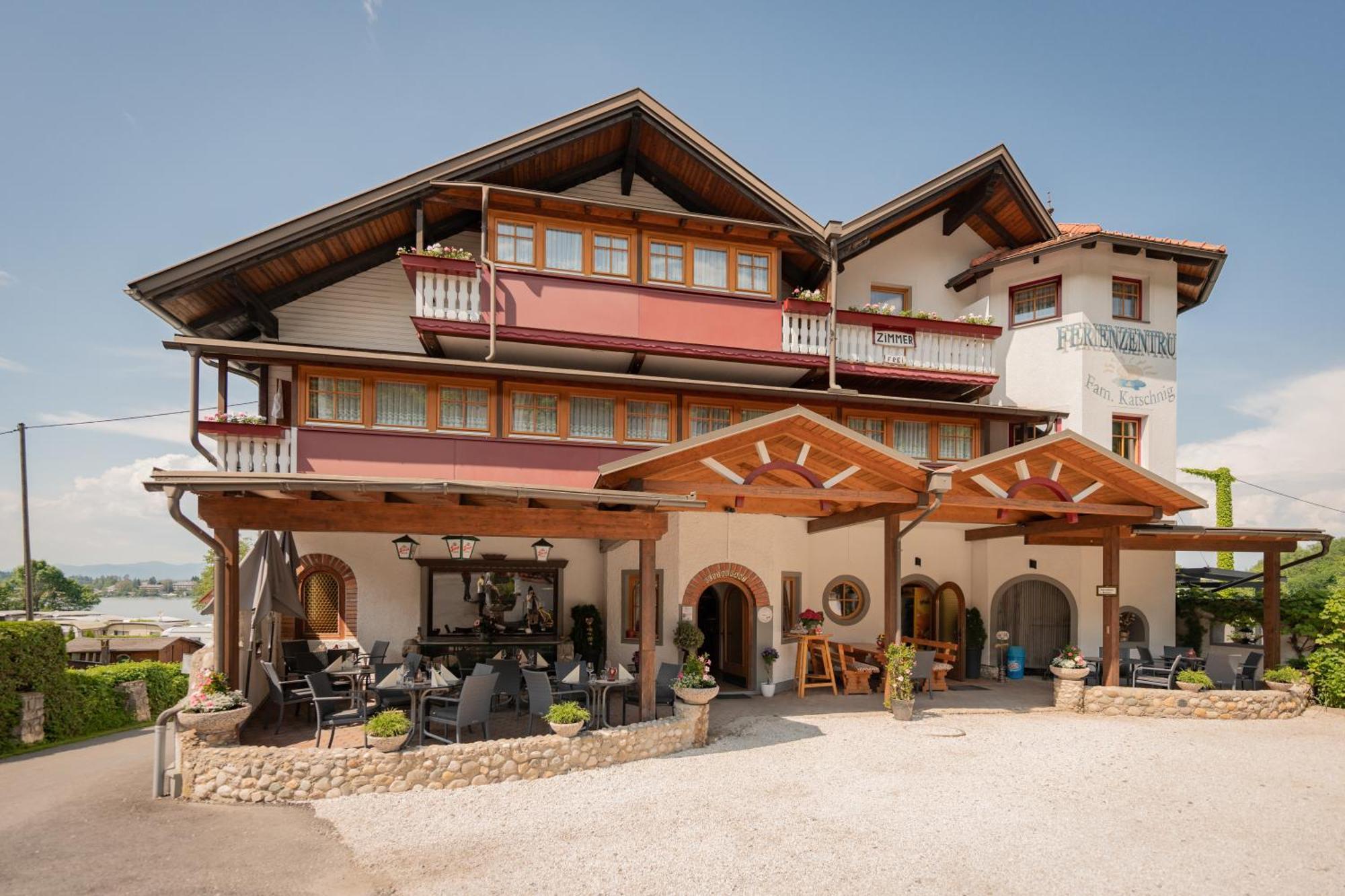 Seegasthof Katschnig Gmbh Unterburg am Klopeiner See Buitenkant foto
